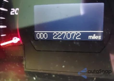 2007 Toyota Camry Xle z USA, uszkodzony, nr VIN JTNBE46K273036366